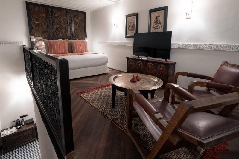 AMBASSADOR Room ALMHD5